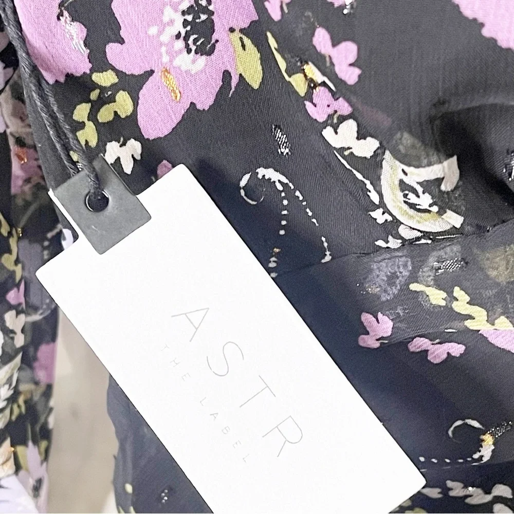 ASTR The Label Black Kimbra Floral Ruched Front Dress Size XS NWT - Picture 7 of 10